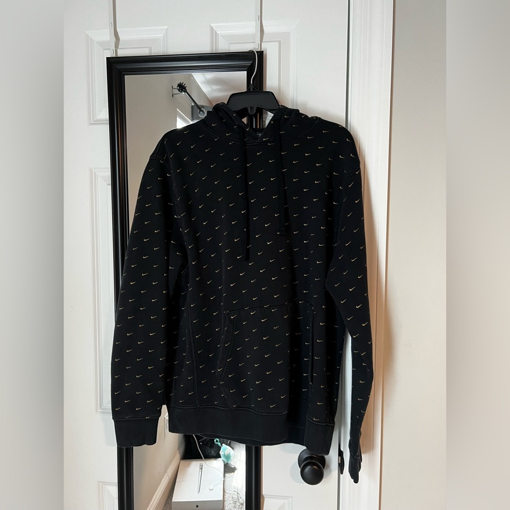 nike hoodie